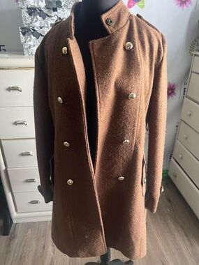 Double-Breasted Brown Wool Coat with Gold Buttons